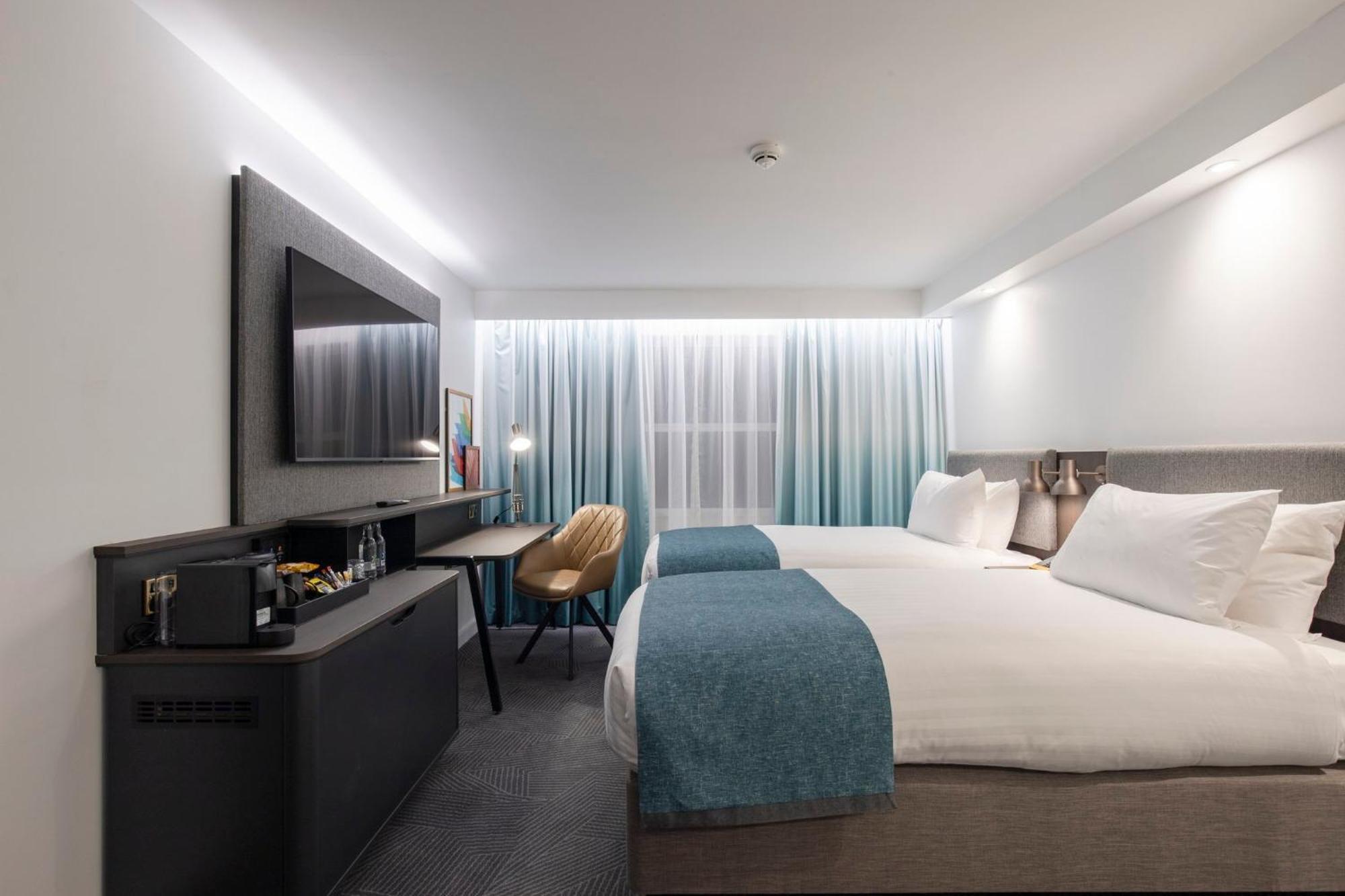 Holiday Inn Bristol Airport By Ihg Redhill  Exteriér fotografie