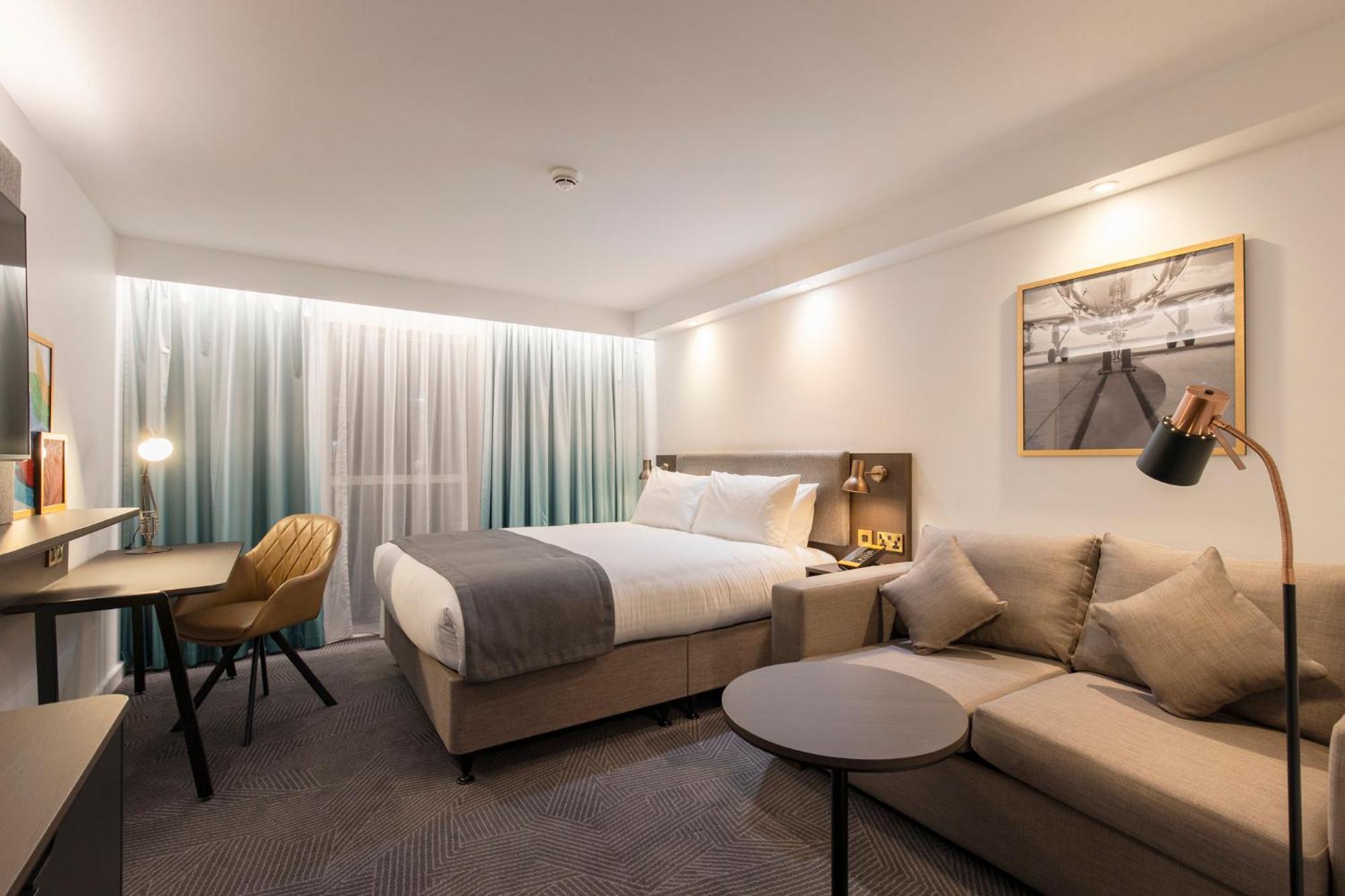 Holiday Inn Bristol Airport By Ihg Redhill  Exteriér fotografie