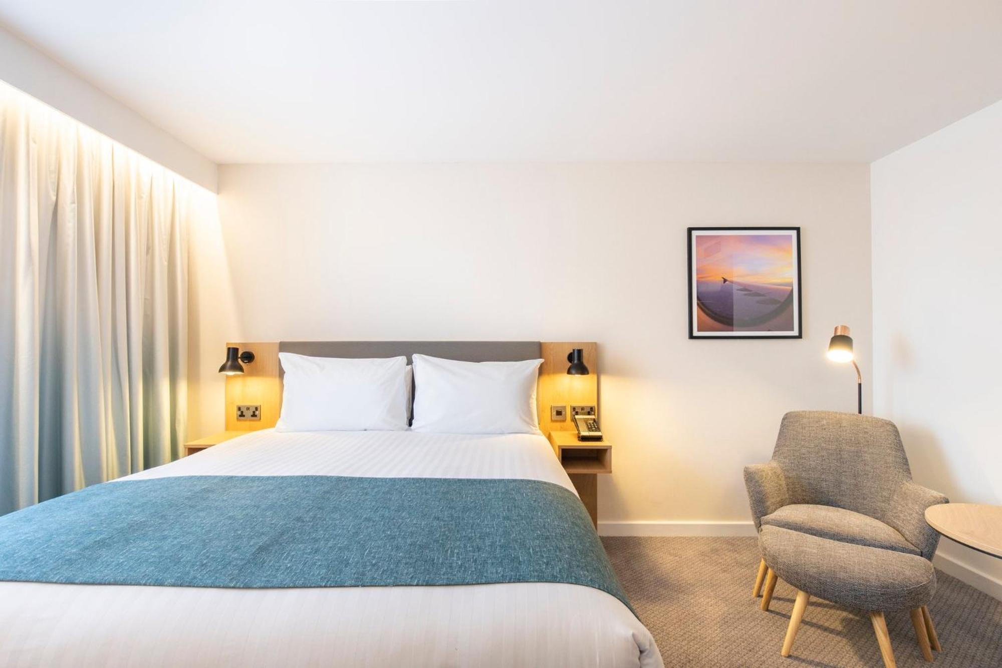 Holiday Inn Bristol Airport By Ihg Redhill  Exteriér fotografie