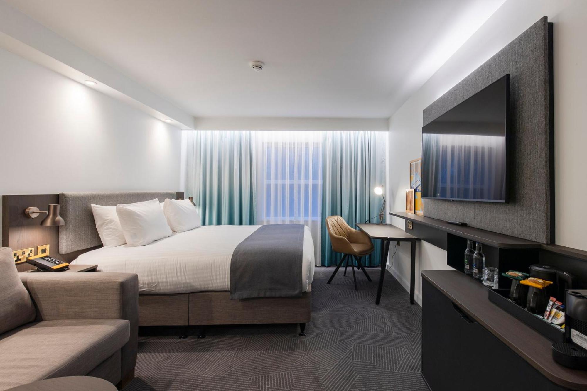 Holiday Inn Bristol Airport By Ihg Redhill  Exteriér fotografie